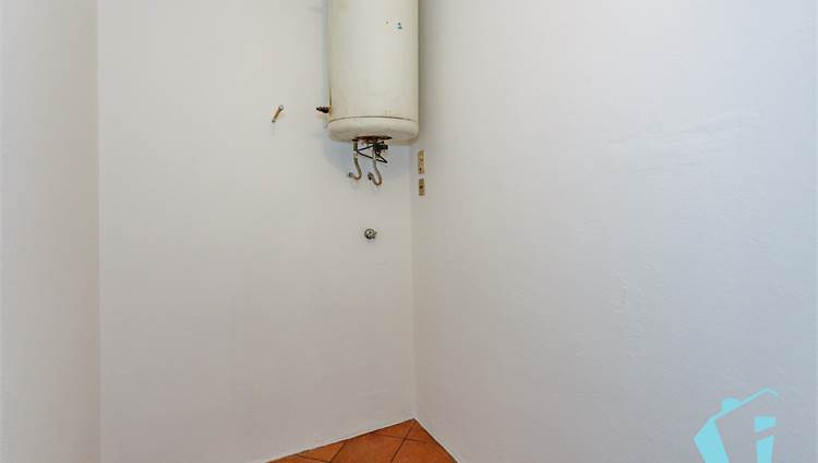 RIPOSTIGLIO